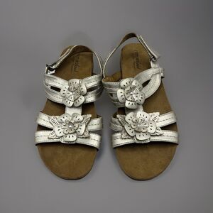 Natural Soul Sandals Womens 9.5 M Avril Strappy Gold Faux Leather Floral Casual